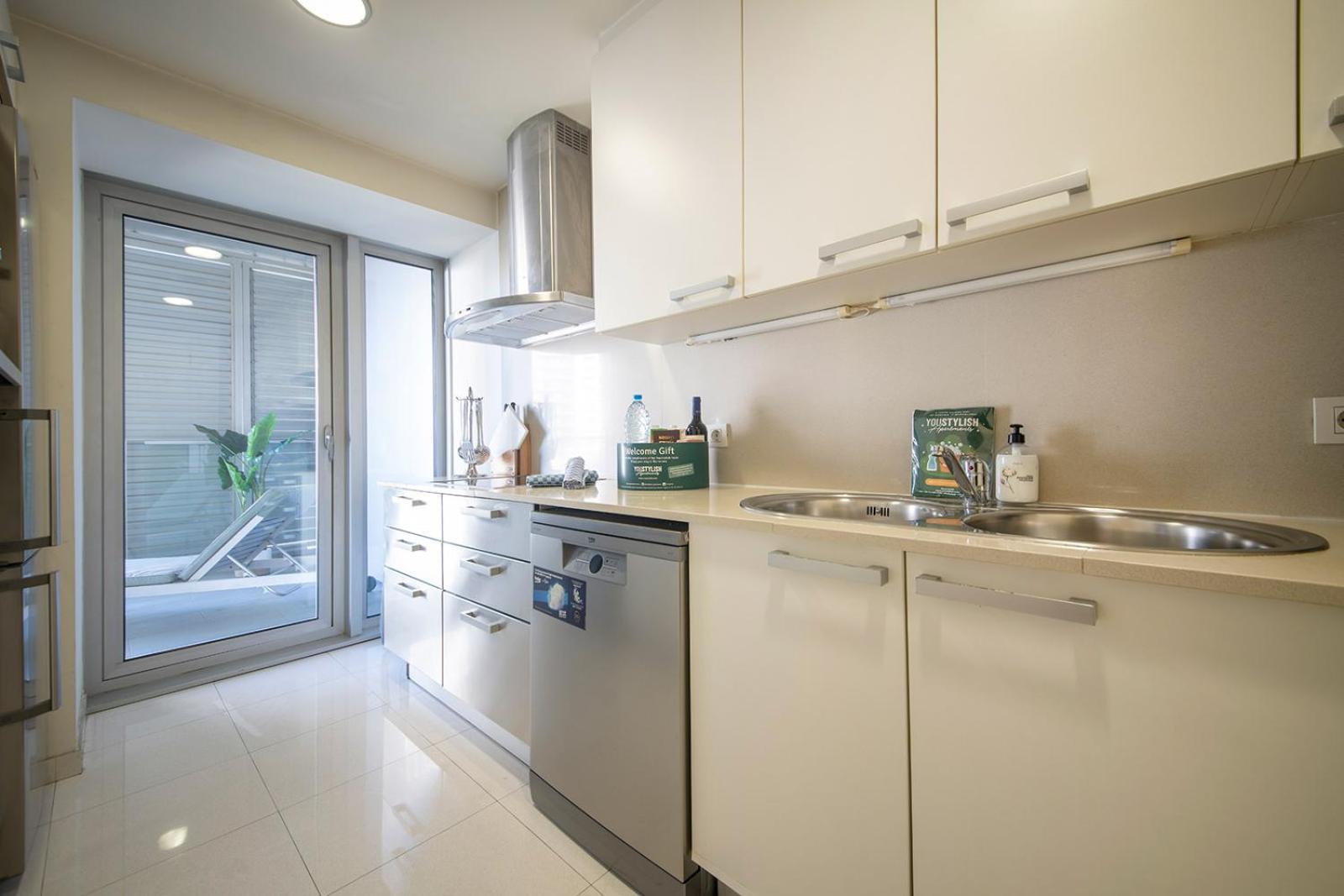 You Stylish Beach Apartments Barcelona Ngoại thất bức ảnh